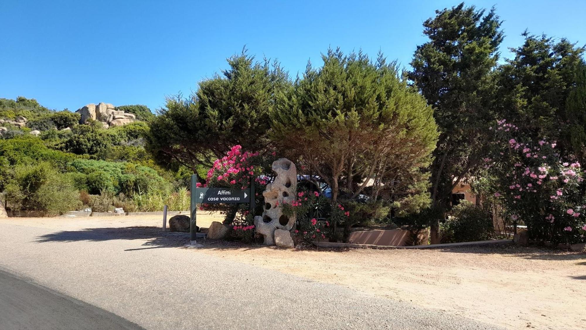 Ferienhaus Casa Lavanda - Villaggio Galanu Li Valcaggi Luaran gambar