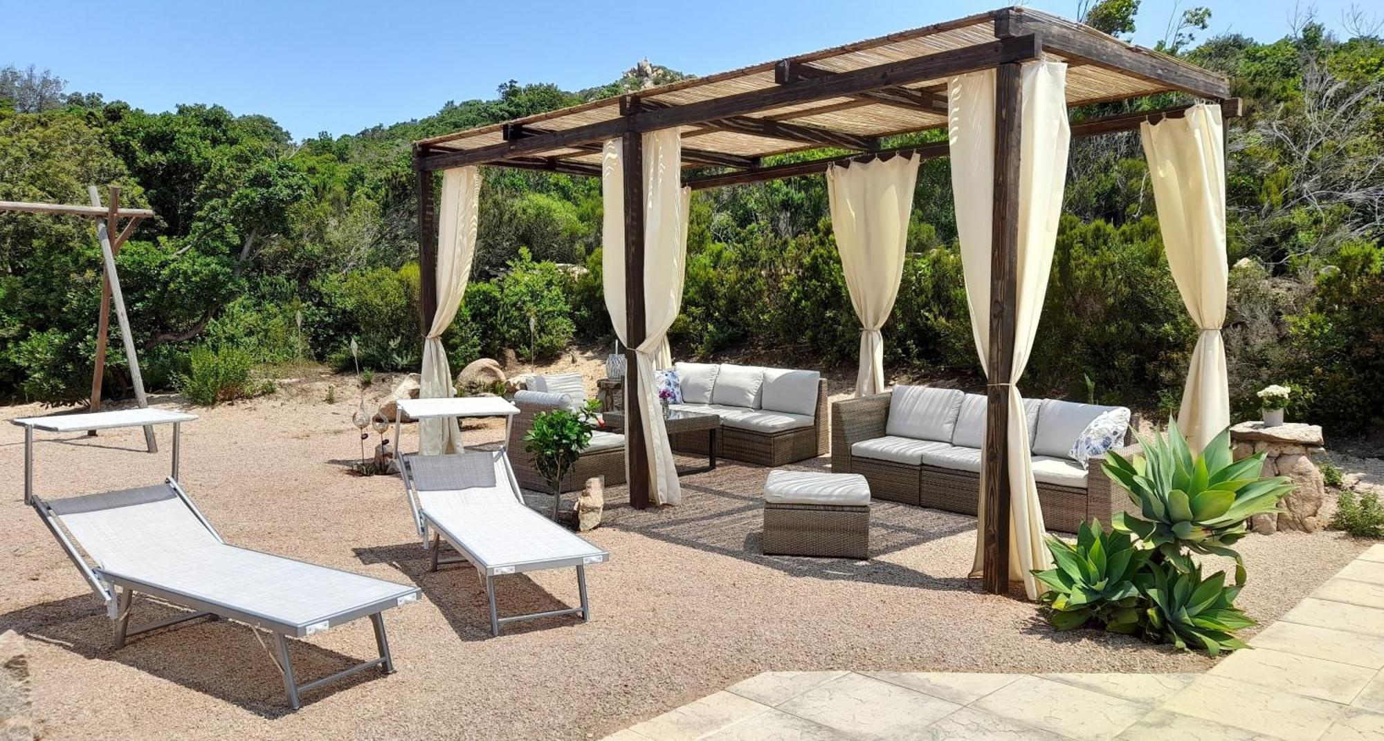 Ferienhaus Casa Lavanda - Villaggio Galanu Li Valcaggi Luaran gambar